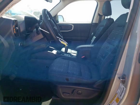 ✅ 2024 Ford Bronco Sport Heritage • VIN: 3FMCR9G63RRE67293 • Lot: 57208985. Listed on Copart with 11,765 mi. Free auction sales archive from the USA and detailed vehicle history report at DreamBid. Image 7.