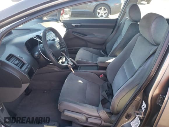 ✅ 2007 Honda Civic LX • VIN: 2HGFA16547H315066 • Лот: 82526705. Опубликован ранее на Copart с пробегом 214 228 миль. Бесплатный доступ к архиву аукционных продаж из США и подробный отчёт об истории автомобиля на DreamBid. Изображение 7.