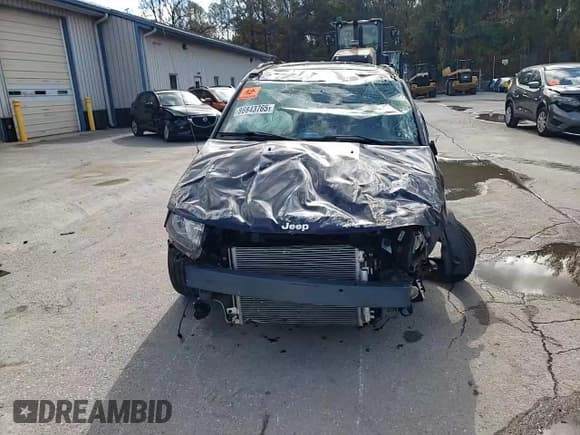 ✅ 2017 Jeep Compass High Altitude • VIN: 1C4NJDEB8HD109816 • Lot: 86843765. Wystawiony na Copart z przebiegiem 99 328 mil. Bezpłatny archiwum sprzedaży aukcyjnych z USA i szczegółowy raport historii pojazdu na DreamBid. Zdjęcie 14.