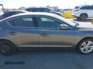 ✅ 2013 Acura ILX • VIN: 19VDE1F32DE007211 • Lot: 42701049. Wystawiony na IAAI z przebiegiem 227 312 mil. Bezpłatny archiwum sprzedaży aukcyjnych z USA i szczegółowy raport historii pojazdu na DreamBid. Zdjęcie 13.