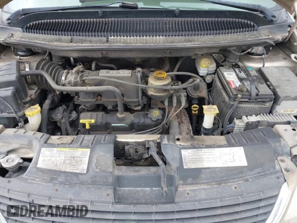 ✅ 2003 Chrysler Town & Country • VIN: 2C4GP24R63R271993 • Lot: 42825837. Listed on IAAI with 154,671 mi. Free auction sales archive from the USA and detailed vehicle history report at DreamBid. Image 10.