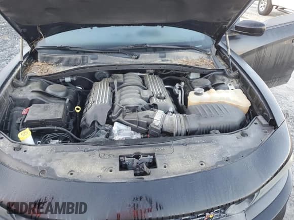 ✅ 2019 Dodge Charger Scat Pack • VIN: 2C3CDXGJ1KH530683 • Lot: 89889355. Wystawiony na Copart z przebiegiem 73 593 mil. Bezpłatny archiwum sprzedaży aukcyjnych z USA i szczegółowy raport historii pojazdu na DreamBid. Zdjęcie 11.