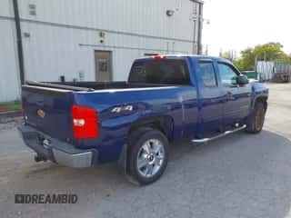 2013 Chevrolet Silverado 1500 LT z VIN 1GCRKSE78DZ380399, wystawiony jako IAAI lot #43362671 z przebiegiem 167 526 mil mil oraz . Historia ofert i sprzedaży dostępna na DreamBid. Obrazek 4.