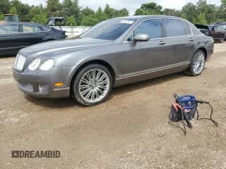 ✅ 2010 Bentley Flying Spur • VIN: SCBBP9ZA2AC064306 • Lot: 59297945. Wystawiony na Copart z przebiegiem 22 374 mil. Bezpłatny archiwum sprzedaży aukcyjnych z USA i szczegółowy raport historii pojazdu na DreamBid. Zdjęcie 1.