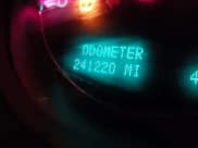 ✅ 2011 GMC Sierra 2500HD SLT • VIN: 1GT121C81BF180823 • Lot: 41565516. Listed on IAAI with 241,220 mi. Free auction sales archive from the USA and detailed vehicle history report at DreamBid. Image 16.