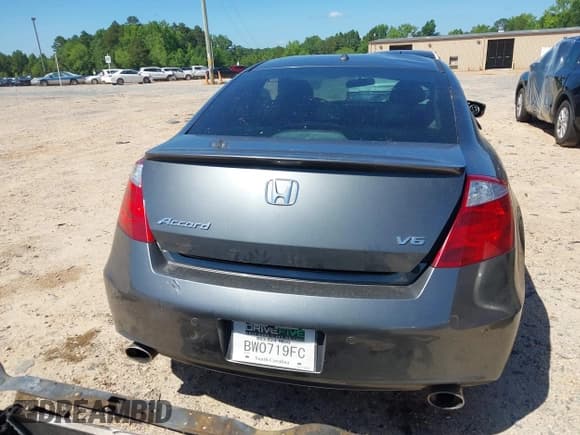 ✅ 2010 Honda Accord EX-L • VIN: 1HGCS2B81AA000284 • Lot: 42539374. Listed on IAAI with 211,009 mi. Free auction sales archive from the USA and detailed vehicle history report at DreamBid. Image 16.