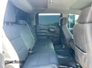 ✅ 2022 Chevrolet Silverado 1500 Custom Trail Boss • VIN: 3GCUDCET0NG553356 • Lot: 92641155. Listed on Copart with 134,759 mi. Free auction sales archive from the USA and detailed vehicle history report at DreamBid. Image 6.