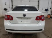 ✅ 2007 Volkswagen Jetta Wolfsburg Edition • VIN: 3VWEF71KX7M121619 • Лот: 63281085. Опубликован ранее на Copart с пробегом 188 422 миль. Бесплатный доступ к архиву аукционных продаж из США и подробный отчёт об истории автомобиля на DreamBid. Изображение 6.