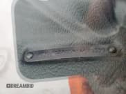 ✅ 1992 Volvo 240 • VIN: YV1AS8805N1467833 • Lot: 51828515. Wystawiony na Copart z przebiegiem 178 826 mil. Bezpłatny archiwum sprzedaży aukcyjnych z USA i szczegółowy raport historii pojazdu na DreamBid. Zdjęcie 12.