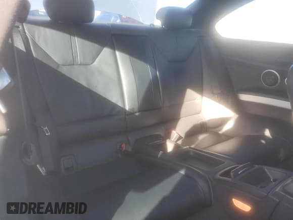 ✅ 2011 BMW M3 • VIN: WBSKG9C58BE367727 • Lot: 82245875. Listed on Copart with 154,321 mi. Free auction sales archive from the USA and detailed vehicle history report at DreamBid. Image 10.