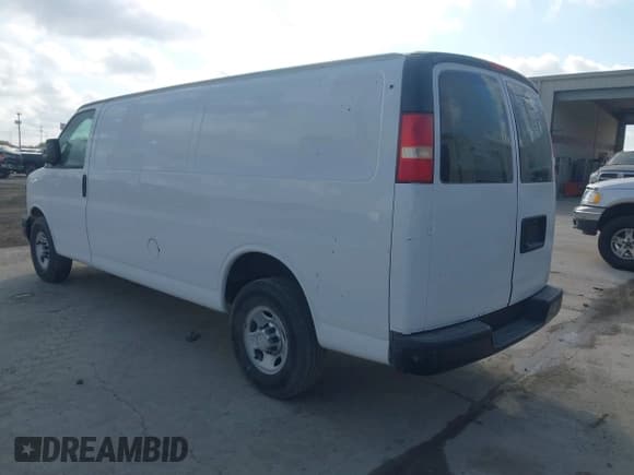 ✅ 2015 Chevrolet Express Cargo • VIN: 1GCWGGCF0F1184129 • Lot: 42705530. Listed on IAAI with 185,687 mi. Free auction sales archive from the USA and detailed vehicle history report at DreamBid. Image 3.