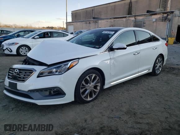 ✅ 2015 Hyundai Sonata Sport • VIN: 5NPE34AB5FH124409 • Lot: 68142922. Listed on Copart with 81,793 mi. Free auction sales archive from the USA and detailed vehicle history report at DreamBid. Image 1.