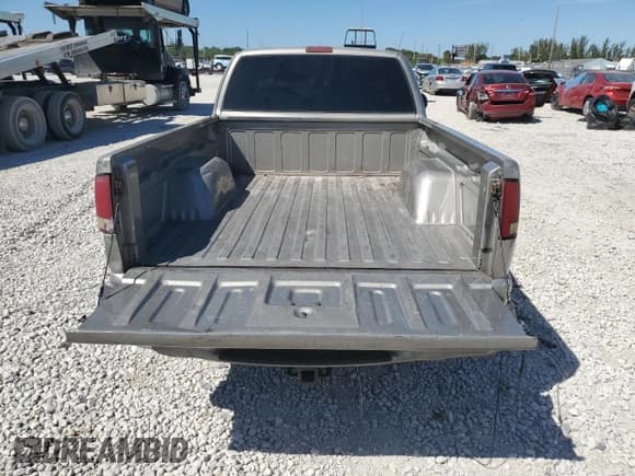 ✅ 2002 Chevrolet S-10 Fleet • VIN: 1GCCS195028103788 • Лот: 50079075. Опубликован ранее на Copart с пробегом 155 938 миль. Бесплатный доступ к архиву аукционных продаж из США и подробный отчёт об истории автомобиля на DreamBid. Изображение 6.