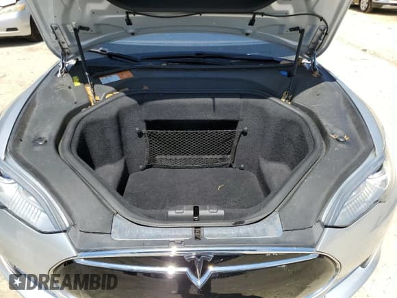 ✅ 2012 Tesla Model S Performance • VIN: 5YJSA1DP4CFS00811 • Lot: 50687065. Wystawiony na Copart z przebiegiem 58 846 mil. Bezpłatny archiwum sprzedaży aukcyjnych z USA i szczegółowy raport historii pojazdu na DreamBid. Zdjęcie 11.