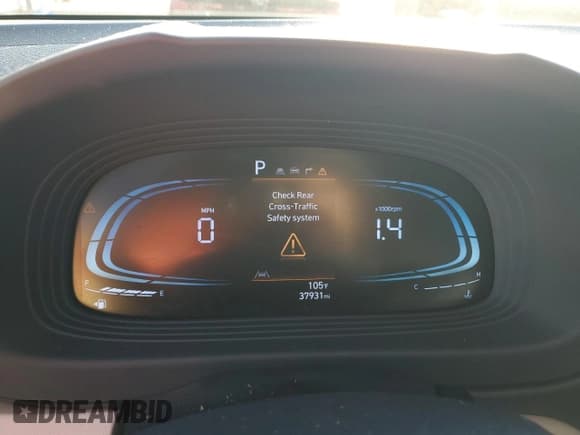 ✅ 2023 Hyundai Venue Limited • VIN: KMHRC8A33PU232208 • Lot: 82447145. Listed on Copart with 37,931 mi. Free auction sales archive from the USA and detailed vehicle history report at DreamBid. Image 9.