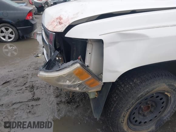 ✅ 2010 Chevrolet Silverado 1500 Work Truck • VIN: 1GCSCPE09AZ283481 • Lot: 41627885. Listed on IAAI with 159,773 mi. Free auction sales archive from the USA and detailed vehicle history report at DreamBid. Image 6.