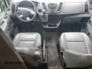 ✅ 2017 Ford Transit • VIN: 1FTYR2XM6HKA58420 • Lot: 54891555. Wystawiony na Copart z przebiegiem 395 259 mil. Bezpłatny archiwum sprzedaży aukcyjnych z USA i szczegółowy raport historii pojazdu na DreamBid. Zdjęcie 8.