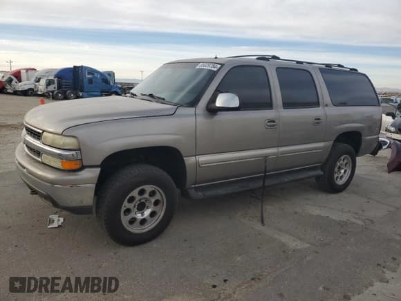 ✅ 2002 Chevrolet Suburban LS • VIN: 1GNEC16T92J196173 • Lot: 85029784. Wystawiony na Copart z przebiegiem 119 911 mil. Bezpłatny archiwum sprzedaży aukcyjnych z USA i szczegółowy raport historii pojazdu na DreamBid. Zdjęcie 1.