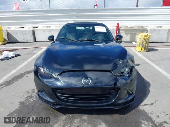 ✅ 2016 Mazda MX-5 Miata Club • VIN: JM1NDAC78G0115478 • Lot: 41772075. Wystawiony na IAAI z przebiegiem 58 236 mil. Bezpłatny archiwum sprzedaży aukcyjnych z USA i szczegółowy raport historii pojazdu na DreamBid. Zdjęcie 12.