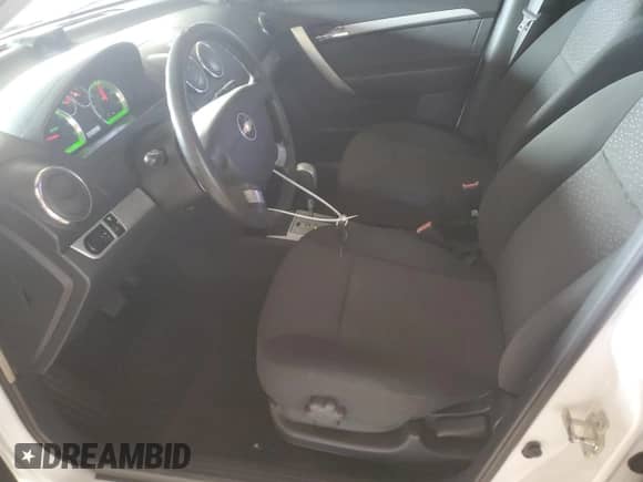 2011 Chevrolet Aveo 2LT z VIN KL1TG5DE5BB139115, wystawiony jako Copart lot #82469274 z przebiegiem 117 399 mil mil oraz Czysty tytuł • Clean title. Historia ofert i sprzedaży dostępna na DreamBid. Obrazek 7.