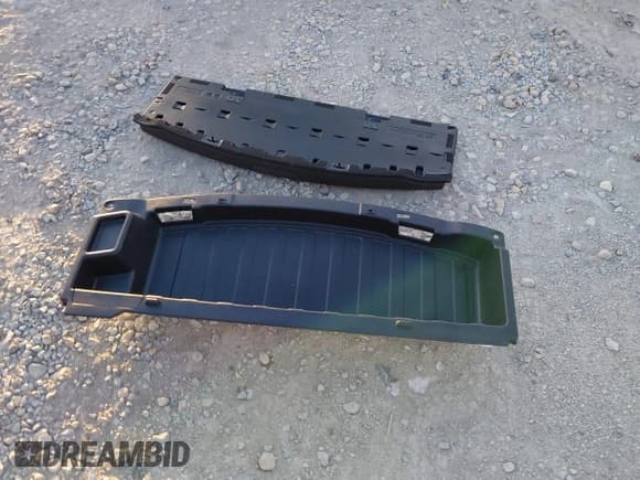 ✅ 2018 Nissan Rogue SL Hybrid • VIN: 5N1ET2MT6JC820592 • Lot: 41386493. Listed on IAAI with 135,623 mi. Free auction sales archive from the USA and detailed vehicle history report at DreamBid. Image 12.