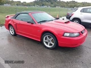 ✅ 2003 Ford Mustang GT Deluxe • VIN: 1FAFP45X33F435721 • Lot: 43557546. Wystawiony na IAAI z przebiegiem 104 054 mil. Bezpłatny archiwum sprzedaży aukcyjnych z USA i szczegółowy raport historii pojazdu na DreamBid. Zdjęcie 1.