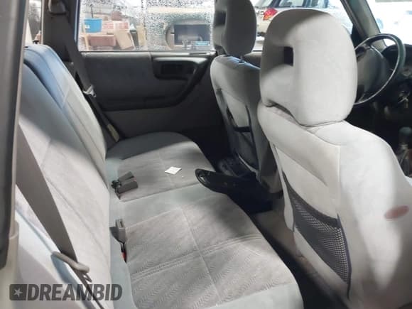 ✅ 2001 Subaru Forester S • VIN: JF1SF65611G755941 • Lot: 43763211. Wystawiony na IAAI z przebiegiem 177 137 mil. Bezpłatny archiwum sprzedaży aukcyjnych z USA i szczegółowy raport historii pojazdu na DreamBid. Zdjęcie 8.