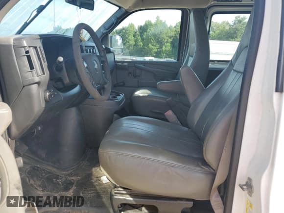 ✅ 2013 Chevrolet Express Cargo • VIN: 1GCWGGBA7D1141104 • Lot: 68313315. Listed on Copart with Not provided. Free auction sales archive from the USA and detailed vehicle history report at DreamBid. Image 7.