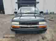 ✅ 2002 Chevrolet S-10 • VIN: 1GCCS14W128178418 • Lot: 85558395. Listed on Copart with Not provided. Free auction sales archive from the USA and detailed vehicle history report at DreamBid. Image 5.