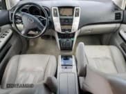 ✅ 2008 Lexus RX 350 • VIN: 2T2GK31U88C055935 • Лот: 82451645. Опубликован ранее на Copart с пробегом 171 166 миль. Бесплатный доступ к архиву аукционных продаж из США и подробный отчёт об истории автомобиля на DreamBid. Изображение 8.