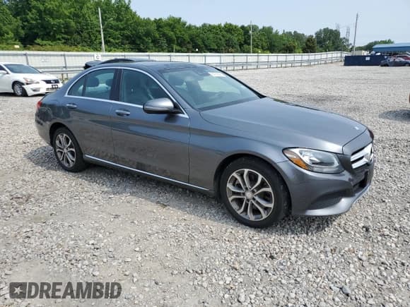 ✅ 2017 Mercedes-Benz C 300 • VIN: 55SWF4KB5HU193997 • Lot: 60702295. Listed on Copart with 91,040 mi. Free auction sales archive from the USA and detailed vehicle history report at DreamBid. Image 4.