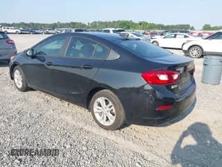 ✅ 2019 Chevrolet Cruze LS • VIN: 1G1BC5SM0K7152215 • Лот: 42590862. Опубликован ранее на IAAI с пробегом 150 357 миль. Бесплатный доступ к архиву аукционных продаж из США и подробный отчёт об истории автомобиля на DreamBid. Изображение 3.