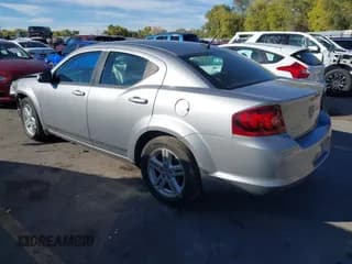 ✅ 2013 Dodge Avenger SXT • VIN: 1C3CDZCG1DN510966 • Lot: 40684903. Wystawiony na IAAI z przebiegiem 159 562 mil. Bezpłatny archiwum sprzedaży aukcyjnych z USA i szczegółowy raport historii pojazdu na DreamBid. Zdjęcie 3.