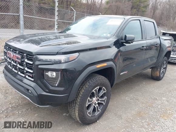 ✅ 2023 GMC Canyon 4WD AT4 • VIN: 1GTP6DEK9P1151776 • Lot: 41655533. Listed on IAAI with 11,750 mi. Free auction sales archive from the USA and detailed vehicle history report at DreamBid. Image 18.