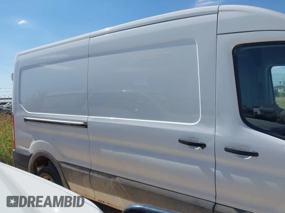 ✅ 2023 Ford Transit Cargo • VIN: 1FTBR1C83PKB46672 • Lot: 43308870. Listed on IAAI with 44,716 mi. Free auction sales archive from the USA and detailed vehicle history report at DreamBid. Image 12.