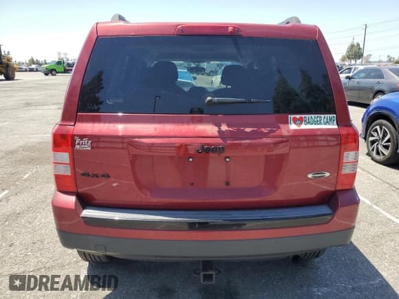 ✅ 2015 Jeep Patriot Altitude • VIN: 1C4NJRBB5FD412728 • Lot: 57049075. Listed on Copart with 161,106 mi. Free auction sales archive from the USA and detailed vehicle history report at DreamBid. Image 6.