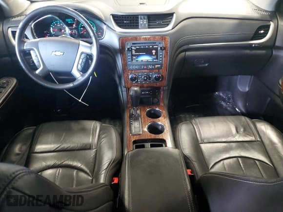 ✅ 2014 Chevrolet Traverse LTZ • VIN: 1GNKVJKD2EJ164472 • Lot: 71431805. Wystawiony na Copart z przebiegiem 166 387 mil. Bezpłatny archiwum sprzedaży aukcyjnych z USA i szczegółowy raport historii pojazdu na DreamBid. Zdjęcie 8.