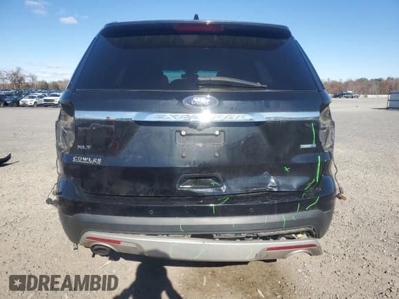 ✅ 2017 Ford Explorer XLT • VIN: 1FM5K8DH1HGA73911 • Lot: 92266835. Wystawiony na Copart z przebiegiem 119 671 mil. Bezpłatny archiwum sprzedaży aukcyjnych z USA i szczegółowy raport historii pojazdu na DreamBid. Zdjęcie 6.