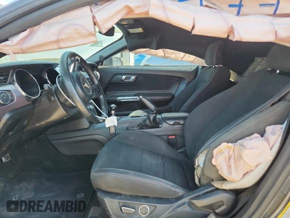 ✅ 2017 Ford Mustang GT • VIN: 1FA6P8CF9H5225350 • Lot: 71444785. Wystawiony na Copart z przebiegiem 69 402 mil. Bezpłatny archiwum sprzedaży aukcyjnych z USA i szczegółowy raport historii pojazdu na DreamBid. Zdjęcie 7.