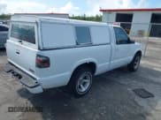 ✅ 2002 GMC Sonoma SLS • VIN: 1GTCS14W028174053 • Лот: 42573464. Опубликован ранее на IAAI с пробегом 185 563 миль. Бесплатный доступ к архиву аукционных продаж из США и подробный отчёт об истории автомобиля на DreamBid. Изображение 4.