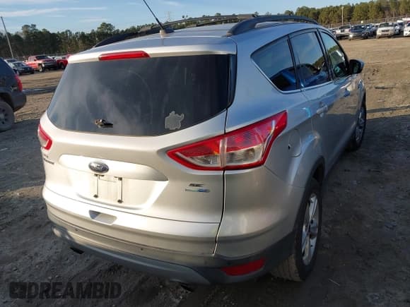 ✅ 2014 Ford Escape SE • VIN: 1FMCU9G96EUC53975 • Lot: 41342661. Wystawiony na IAAI z przebiegiem 128 594 mil. Bezpłatny archiwum sprzedaży aukcyjnych z USA i szczegółowy raport historii pojazdu na DreamBid. Zdjęcie 16.