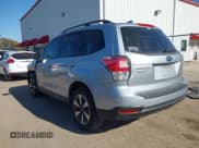 ✅ 2017 Subaru Forester • VIN: JF2SJABC4HH439929 • Lot: 43640509. Wystawiony na IAAI z przebiegiem 114 781 mil. Bezpłatny archiwum sprzedaży aukcyjnych z USA i szczegółowy raport historii pojazdu na DreamBid. Zdjęcie 3.