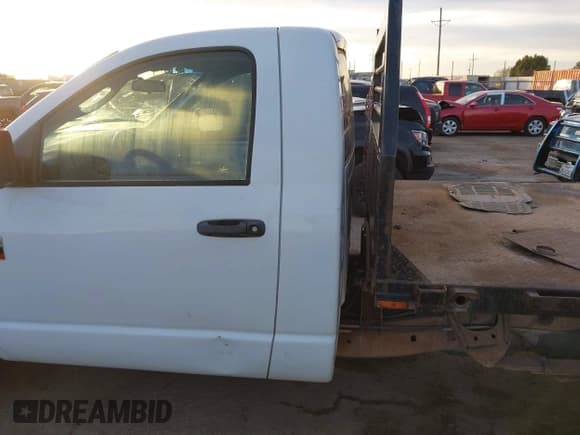 ✅ 2008 Dodge 2500 ST • VIN: 3D6WR26D78G214409 • Лот: 40952949. Опубликован ранее на IAAI с пробегом Не указан. Бесплатный доступ к архиву аукционных продаж из США и подробный отчёт об истории автомобиля на DreamBid. Изображение 14.
