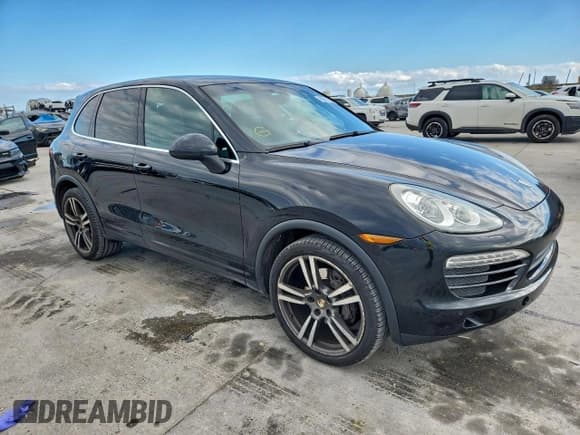 ✅ 2012 Porsche Cayenne • VIN: WP1AA2A27CLA01063 • Lot: 96811945. Wystawiony na Copart z przebiegiem 143 491 mil. Bezpłatny archiwum sprzedaży aukcyjnych z USA i szczegółowy raport historii pojazdu na DreamBid. Zdjęcie 4.