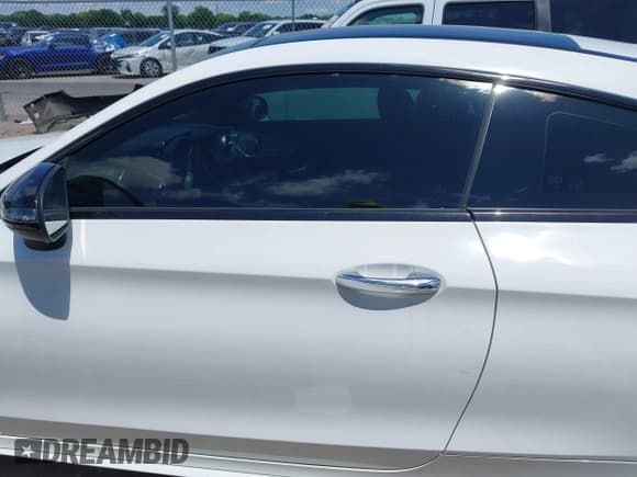 ✅ 2020 Mercedes-Benz C 300 • VIN: WDDWJ8DB7LF942328 • Lot: 42205061. Listed on IAAI with 64,832 mi. Free auction sales archive from the USA and detailed vehicle history report at DreamBid. Image 14.