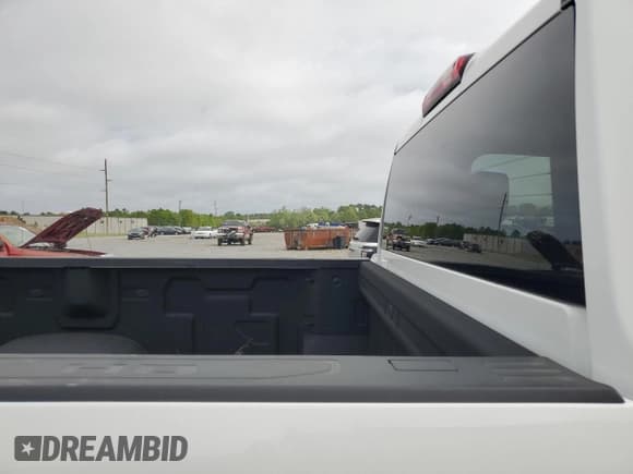 ✅ 2024 GMC Sierra 2500HD • VIN: 1GT39LE70RF171111 • Лот: 50174155. Опубликован ранее на Copart с пробегом 5 231 миль. Бесплатный доступ к архиву аукционных продаж из США и подробный отчёт об истории автомобиля на DreamBid. Изображение 10.