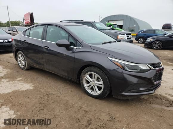 ✅ 2017 Chevrolet Cruze LT • VIN: 1G1BE5SM3H7166497 • Лот: 85163985. Опубликован ранее на Copart с пробегом 97 606 миль. Бесплатный доступ к архиву аукционных продаж из США и подробный отчёт об истории автомобиля на DreamBid. Изображение 4.
