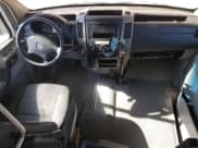 ✅ 2012 Mercedes-Benz Sprinter Cargo • VIN: WD3PE8CB9C5610329 • Lot: 42515465. Wystawiony na Copart z przebiegiem 301 247 mil. Bezpłatny archiwum sprzedaży aukcyjnych z USA i szczegółowy raport historii pojazdu na DreamBid. Zdjęcie 8.