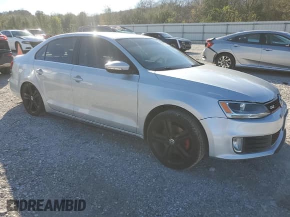✅ 2015 Volkswagen Jetta GLI SE • VIN: 3VW4T7AJ9FM262966 • Lot: 80228514. Listed on Copart with 136,775 mi. Free auction sales archive from the USA and detailed vehicle history report at DreamBid. Image 4.