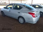 ✅ 2017 Nissan Versa SV • VIN: 3N1CN7AP8HL860409 • Lot: 43531239. Wystawiony na IAAI z przebiegiem 323 305 mil. Bezpłatny archiwum sprzedaży aukcyjnych z USA i szczegółowy raport historii pojazdu na DreamBid. Zdjęcie 3.